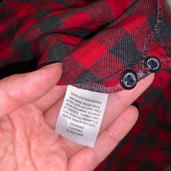 (S) NWOT Treasure & Bond Red/Black Plaid/Flannel Button Down Long Sleeve Tee - Picture 4 of 4